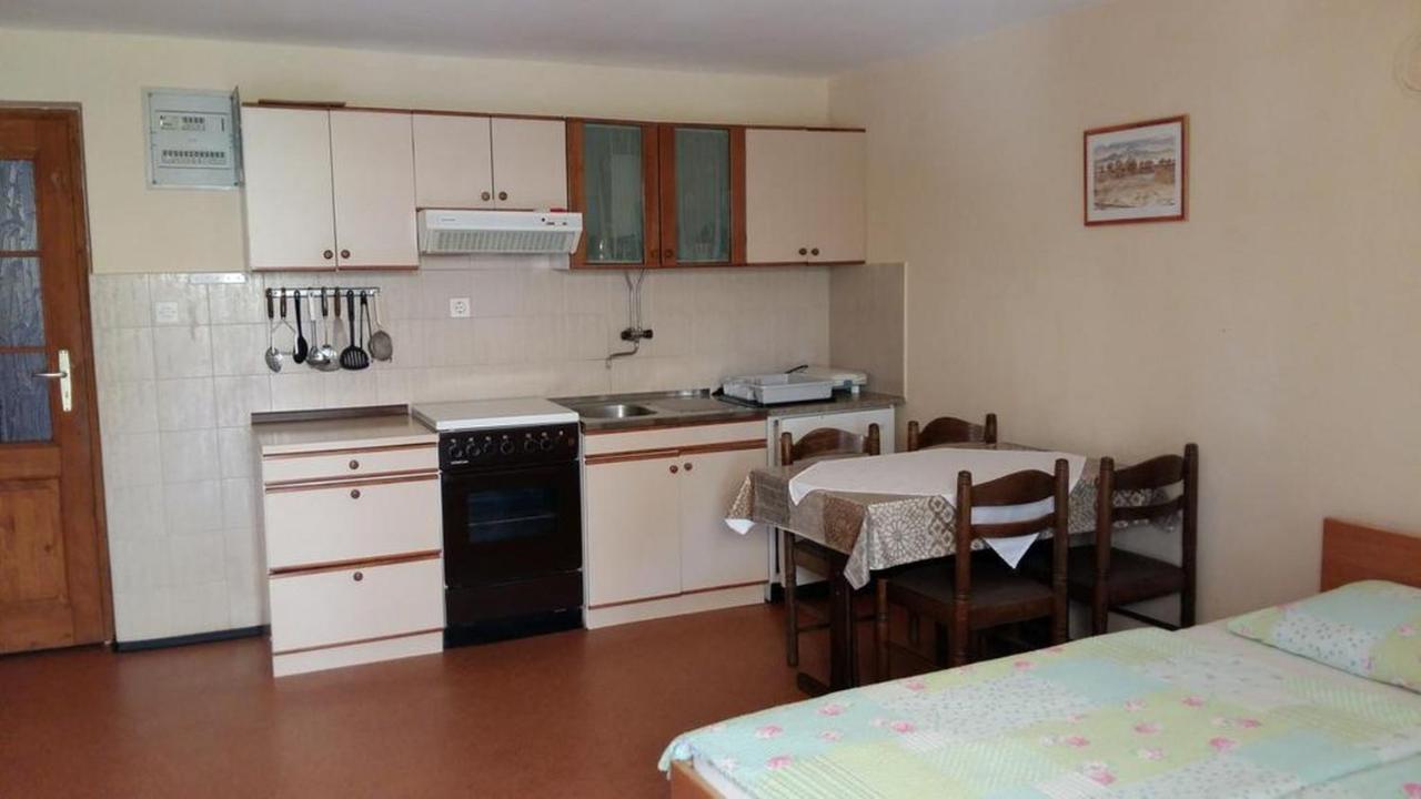 Apartments Peter Dobrinj Habitación foto